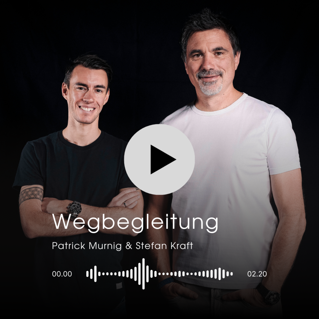Video-Titelbild mit Skispringer Stefan Kraft und seinem strategischen Coach Patrick Murnig.